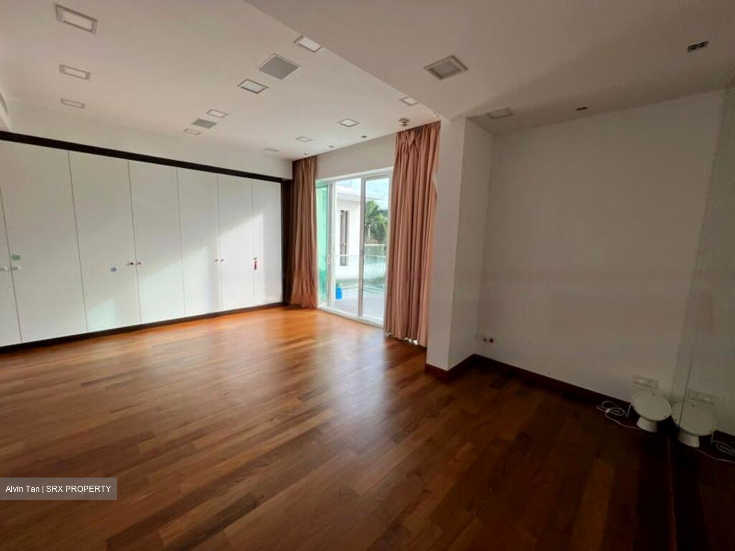 Paradise Island (D4), Detached #485217141